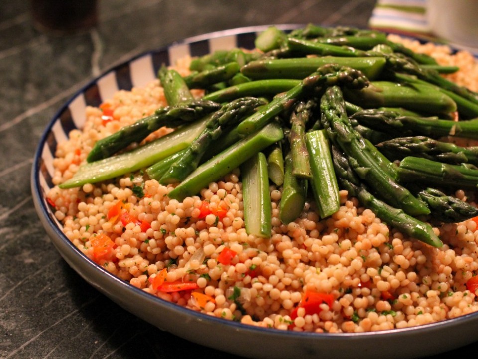 Couscous with Sweet Red Peppers and Asparagus